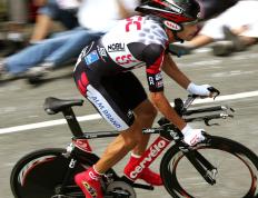 明日全锦赛前瞻：孙兴慜伤情更新，利物浦冲击连胜纪录的简单介绍